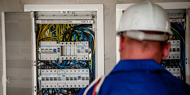 Електричар