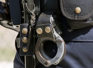 ХАПШЕЊЕ У КЊАЖЕВЦУ ЗБОГ ТЕШКЕ КРАЂЕ Полицијац