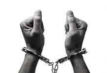 Бољевац: Задржан осумњичени због угрожавања сигурности Руке у лисицама