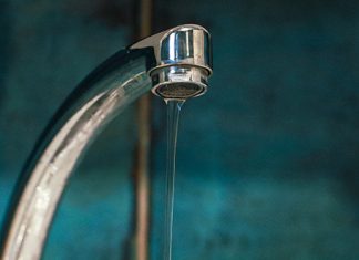 У улици Старог Вујадина дошло је до квара на водоводној мрежи Славина