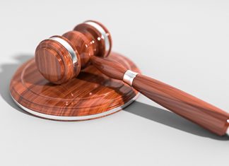 Више јавно тужилаштво у Зајечару затражило је данас да се П. Џ. (56), који је оптужен за тешко убиство С. М. у октобру 2000. године, изрекне казна од 40 година робије Суд — Чекић