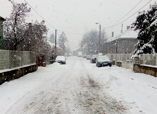 И данас са снегом, током ноћи престанак падавина Устаничка улица — Зима