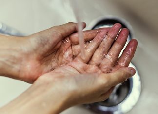 Зајечар: Квар на водоводној мрежи у улици Старог Вујадина Вода — прање руку