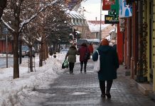 У Србији данас умерено облачно време са дужим сунчаним периодима, температуре праве пролећне Зајечар — Центар