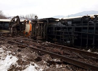 Због превртања цистерни, возови од Зајечара саобраћају само до Сврљига и Књажевца (ФОТО) Преврнути вагони цистерне