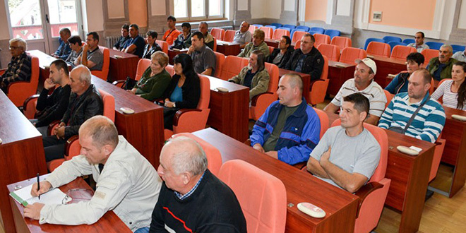 Потписивање уговора — сточари Потписивање уговора — сточари