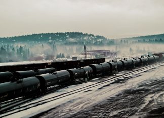 Исклизнуле две цистерне са амонијаком на прузи Ниш–Зајечар Вагони цистерне