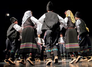 Градски фолклорни ансамбл „ЗОРА” из Зајечара учествоваће на концерту „Сретењско вече фолклора” Градски фолкорни ансамбл „Зора”