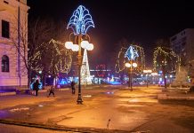 У Зајечару почело скидање новогодишње расвете Зајечар — Центар — Ноћ