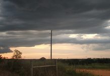 У Србији данас претежно облачно време, местимично са кишом Олуја, облачно време