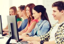 У суботу почиње припремна настава за полагање пријемног испита из информатике у зајечарској Гимназији Студенти на часу информатике