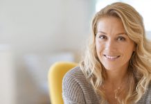 Жене након 40-е чешће имају проблеме са штитном жлездом: Научите да их препознате и спречите! Жена у 40-им