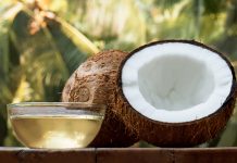 Kокосово уље: Савезник у борби против акни Кокос и кокосово уље
