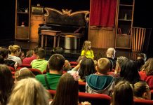 10. Међународни позоришни фестивал за децу „ЗајеЧАР” од 18. до 23. априла Публика — Народно позориште Тимочке Крајине „Зоран Радмиловић”