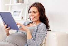 Мировање у трудноћи: Испуните дан на прави начин! Трудница чита књигу