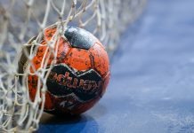 Међуокружно такмичење средњих школа у рукомету 9. маја на Краљевици Лопта за рукомет