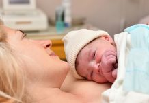 Порођај са епидуралном анестезијом поново у породилишту у Зајечару Мајка и њена новорођена беба