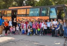 Чланови зајечарског „Дечијег центра” учествовали на фестивалу у Нишу (ФОТО) „Дечији центар” Зајечар — „ПозитивНИ улични фестивал” у Нишу