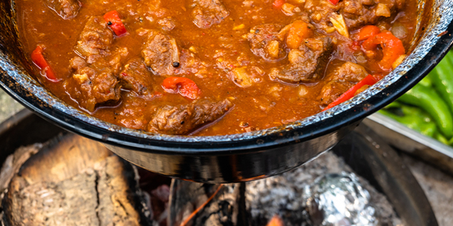 Ловачки гулаш