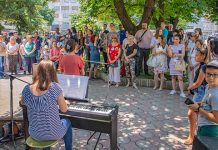 У центру Зајечара обележен Светски дан музике (ФОТО) Основна музичка школа „Стеван Мокрањац” обележила Светски дан музике у Зајечару