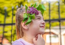 Данас сунчано и топло, увече пролазно наоблачење, максимална дневна температура око 31 степен Лепа девојчица ужива у сунчаном дану