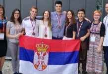 Зајечарка Александра Петковић са својим тимом освојила бронзу на светском такмичењу из физике у Пољској Српски тим из физике — „Међународни турнир младих физичара” у Пољској