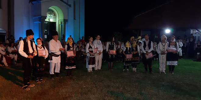 37. Смотра народних обичаја „Вражогрначки точак”