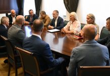 Награђени полицајци који су решили случај у Јабуковцу Награђени полицајци који су решили случај у Јабуковцу