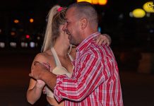 Изведен Флеш моб перформанс на Тргу ослобођења у Зајечару (ФОТО) Изведен Флеш моб перформанс на Тргу ослобођења у Зајечару