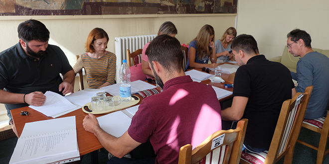 Рад на представи „Идем у лов”