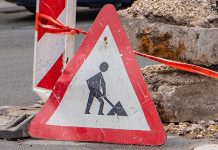 Привремена обустава саобраћаја у улици Ђуре Салаја у Зајечару Саобраћајни знак „Радови на путу”