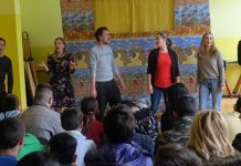 Представа за децу „Црвенкапа” одушевила ученике школе „Јелена Мајсторовић” у Зајечару Школа за основно и средње образовање „Јелена Мајсторовић” Зајечар — Представа „Црвенкапа”