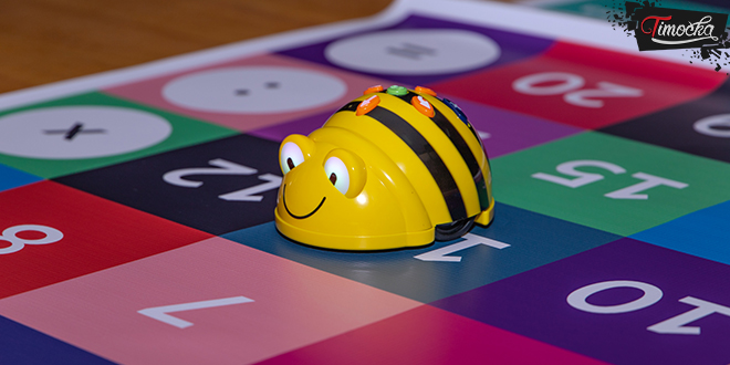 „Фонд Б92” — Донација подних робота у облику пчела ШОСО „Јелена Мајсторовић” Зајечар