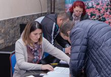 19 воћара са територије Зајечара добило подстицајна средства за унапређење производње Потписивање уговора о додели подстицаја у области воћарства у Зајечару