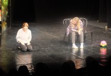 Овације на београдској премијери представе „Петра” Представа „Петра” у „Звездара театру”