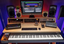 MIDI 2.0 – промена музичког интерфејса први пут за 35 година Roland A-88MKII MIDI Keyboard Controller