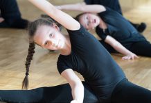 Општинско такмичење у гимнастици за зајечарске основце и средњошколце Деца раде гимнастику