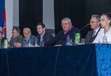 Зајечарској публици представљена књига проф. др Војислава Шешеља „У Сребреници није било геноцида” Војислав Шешељ — Промоција књиге „У Сребреници није било геноцида” у Зајечару