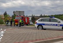 Саобраћајна незгода код зајечарског Дома здравља: Исклизнули канистери са течношћу Саобраћајна незгода код Дома здравља у Зајечару: Исклизнуле цистерне