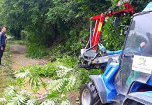 Почели радови на уређењу атарског пута који спаја Грљан и Вратарницу Уређење атарског пута који спаја Грљан и Вратарницу