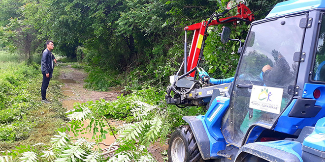 Уређење атарског пута који спаја Грљан и Вратарницу Уређење атарског пута који спаја Грљан и Вратарницу
