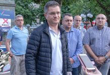 Вук Јеремић посетио Зајечар у оквиру кампање бојкота парламентарних избора Вук Јеремић у Зајечару — Посета у оквиру кампање бојкота парламентархних избора