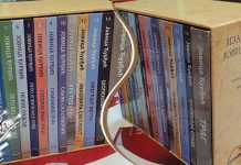 Писац из Хрватске даривао библиотеку у Кладову својим књигама Писац из Хрватске даривао библиотеку у Кладову својим књигама