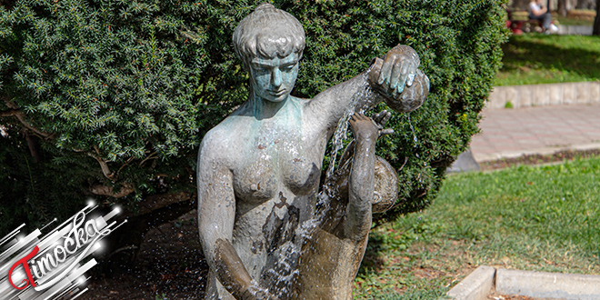 Фонтана „Мајка и дете” у Зајечару