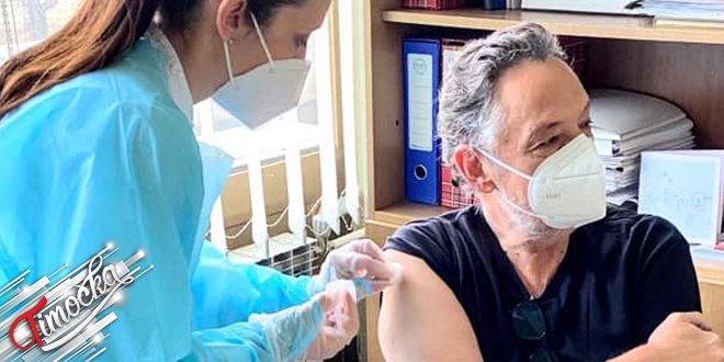 Gradonacelnik Zajecara Bosko Nicic Primio Vakcinu