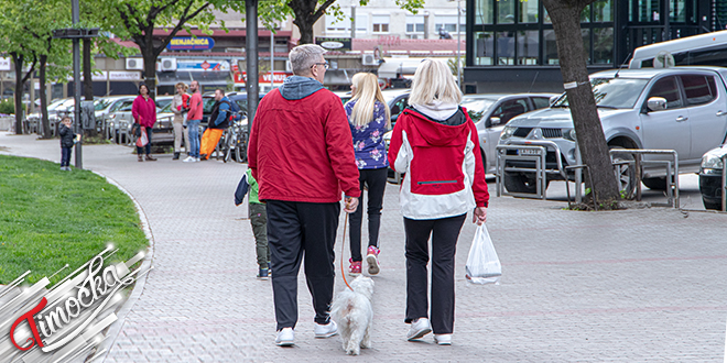 Grad Zajecar Ljudi Setaju