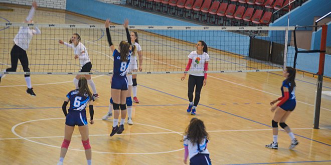 Бор: Међуокружно школско такмичење у одбојци