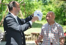 Амбасадор Сем Фабрици посетио Неготинске пивнице