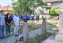 Неготин: Обележен дан погибије Хајдук Вељка Полагање цвећа на дан погибије Хајдук Вељка у Неготину