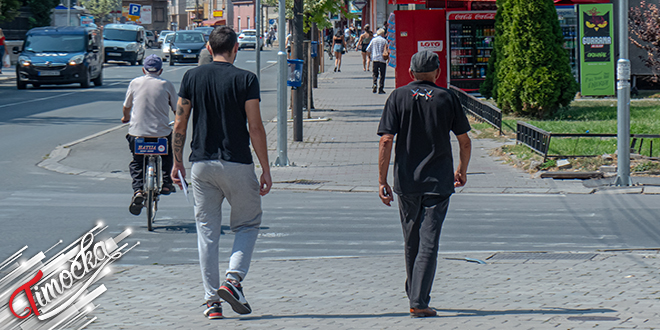 Град Зајечар – Људи шетају Град Зајечар – Људи шетају